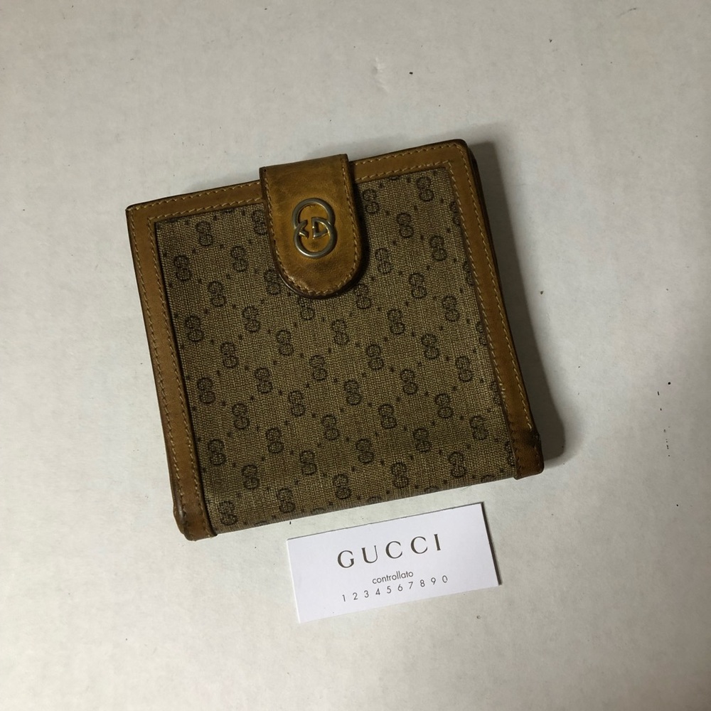 GUCCI🌼Authentic Vintage Tan Bi-Fold GG Link Coated Canvas/Leather Gold Hardware